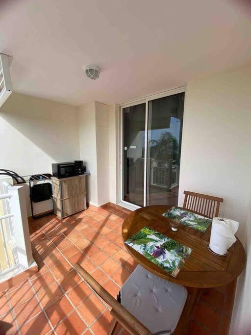 לה טריניטה Studio Paisible Avec Piscine, Pas Loin De La Plage מראה חיצוני תמונה